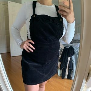BLACK OVERALL DRESS!